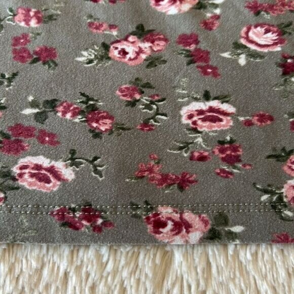 Floral cami top green size large - Picture 9 of 16